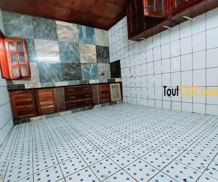 Mini duolex à louer à Logpom, Douala