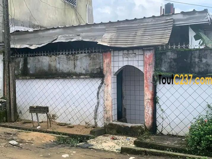 Terrain bâti à vendre à Bonamoussadi Douala