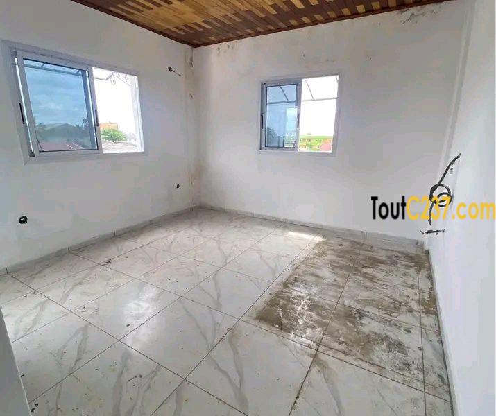 Chambre moderne à louer à Bonamoussadi