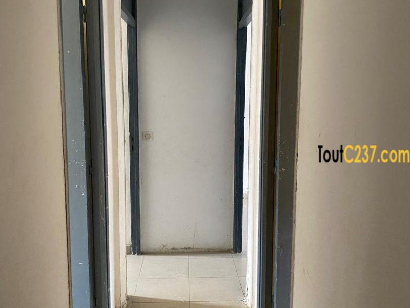 Maison sic à louer à Makepe, Douala
