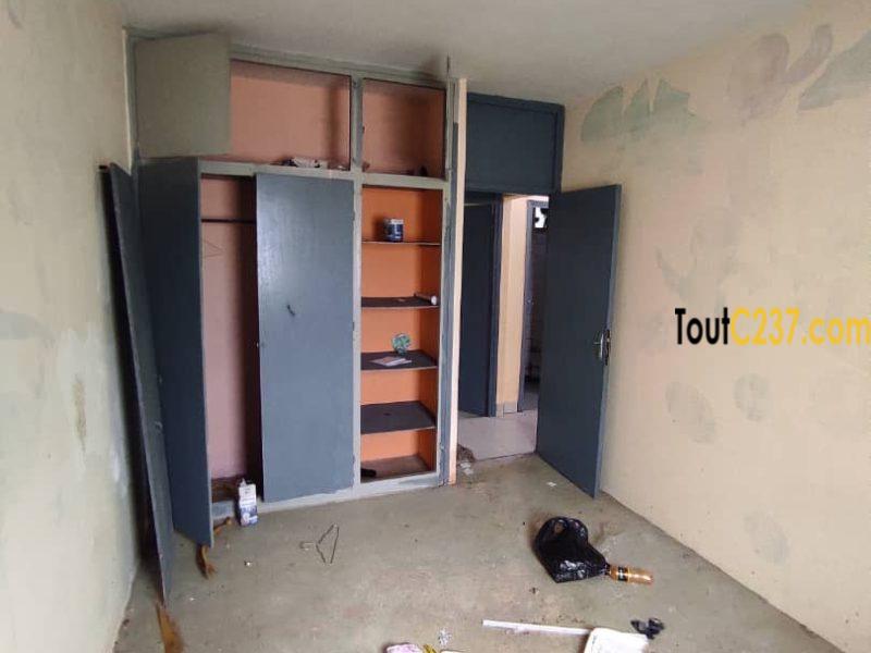 Maison sic à louer à Makepe, Douala