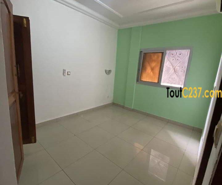 Appartement à louer à Bonapriso Douala