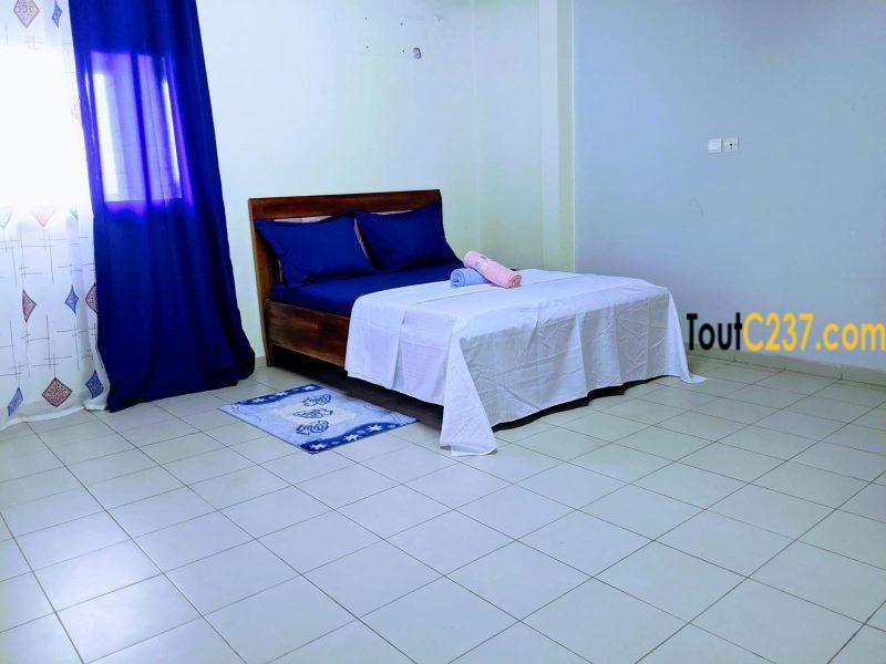 Studio moderne à louer à ndogbong (commissariat)