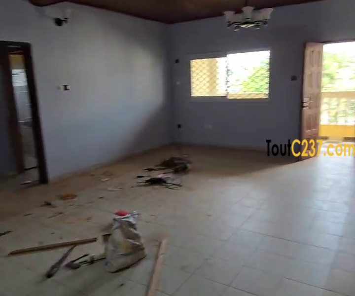 Appartement à louer à Bonamoussadi Douala