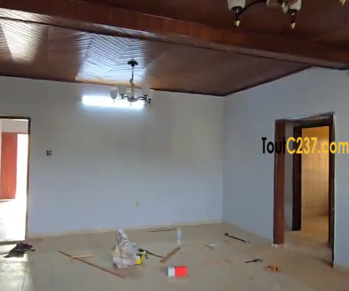 Appartement à louer à Bonamoussadi Douala