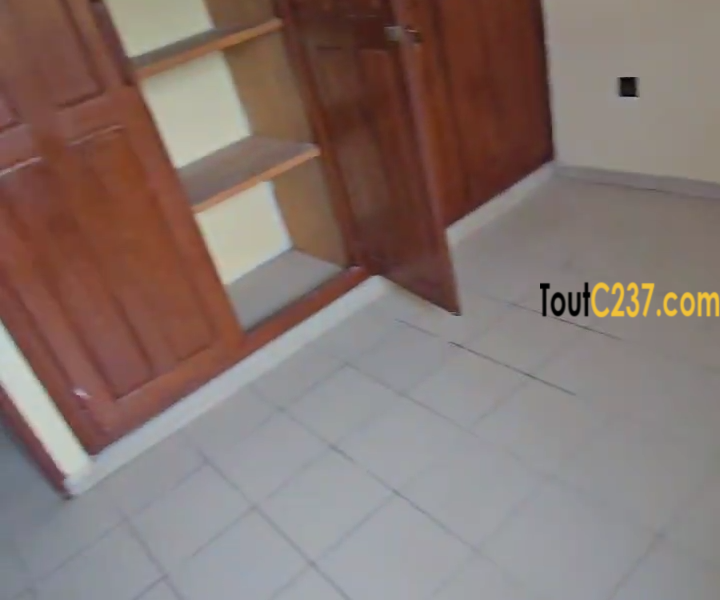 Appartement à louer à Bonamoussadi Douala