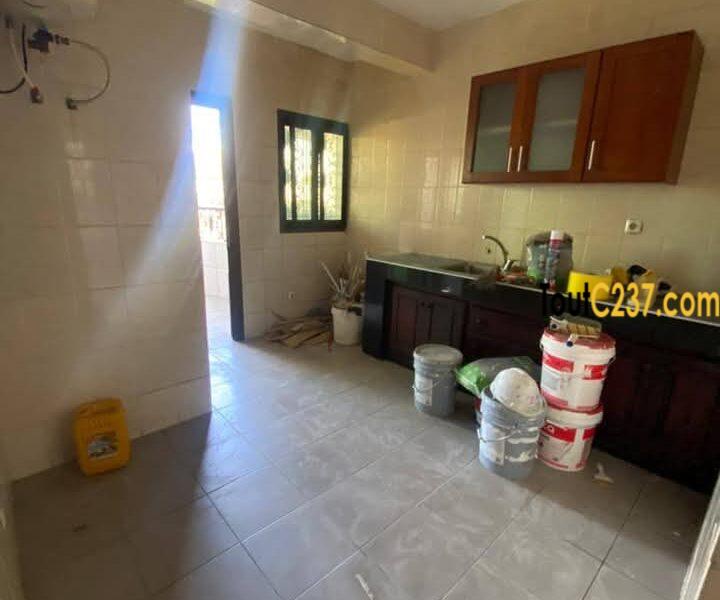 Appartement bureau et habitation à louer à Bali, Douala