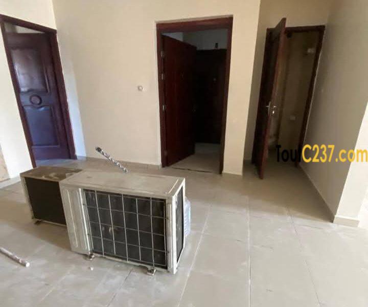Appartement bureau et habitation à louer à Bali, Douala