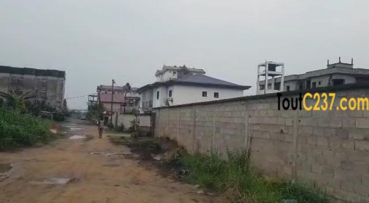 Plusieurs lots de terrain à vendre à Bonamoussadi, Denver