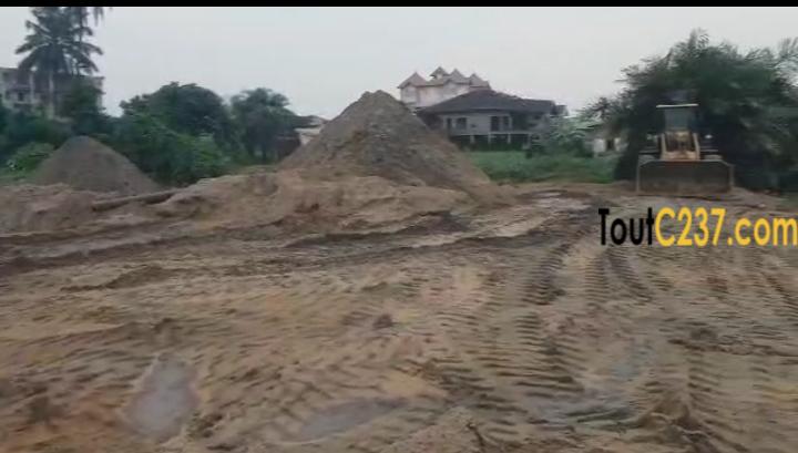 Plusieurs lots de terrain à vendre à Bonamoussadi, Denver