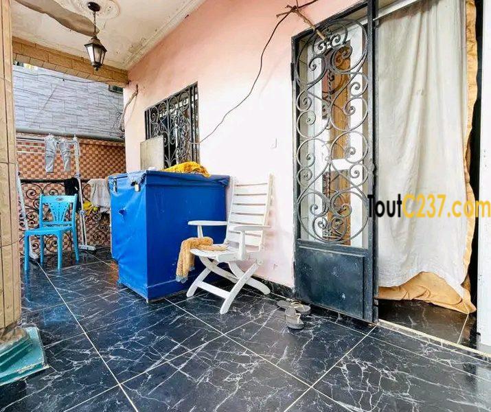 Maison entrée seule à louer à kotto, Douala