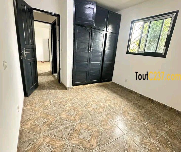 Maison entrée seule à louer a kotto,Douala