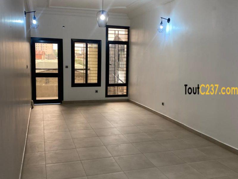 Appartement à louer à Makepe, Douala