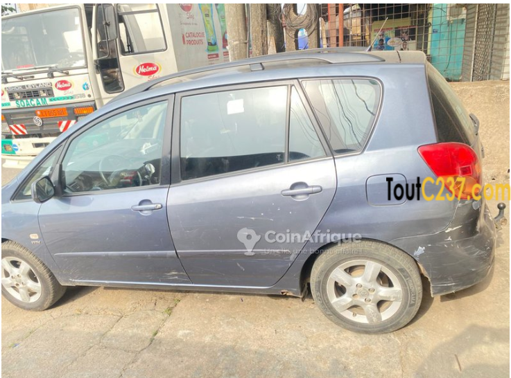 Toyota Verso Immatriculé à vendre à Douala Bonamoussadi
