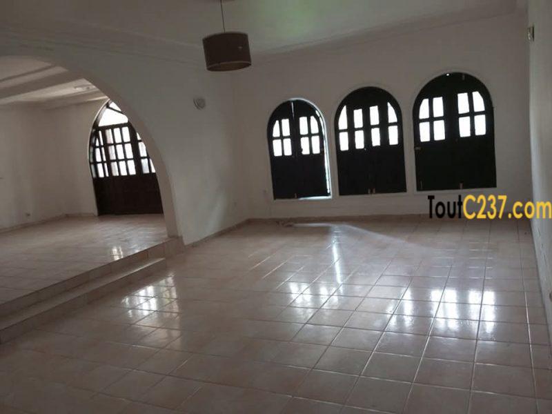 Duplex a louer a bonanjo