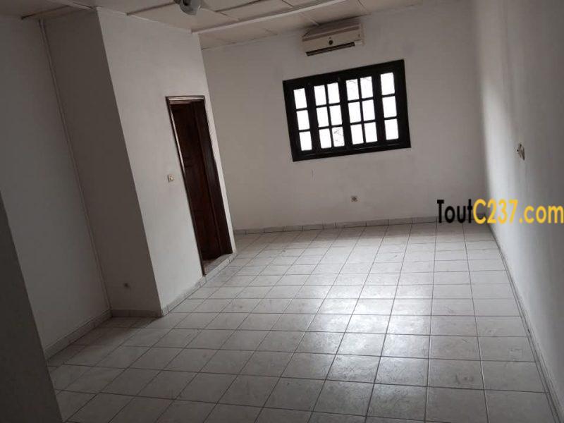 Duplex a louer a bonanjo