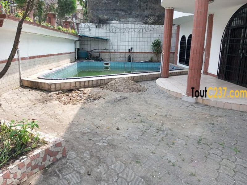 Duplex a louer a bonanjo