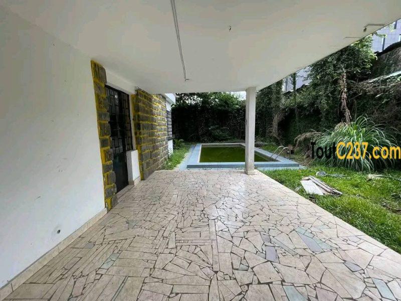 Magnifique et vaste #duplex à louer #bonapriso