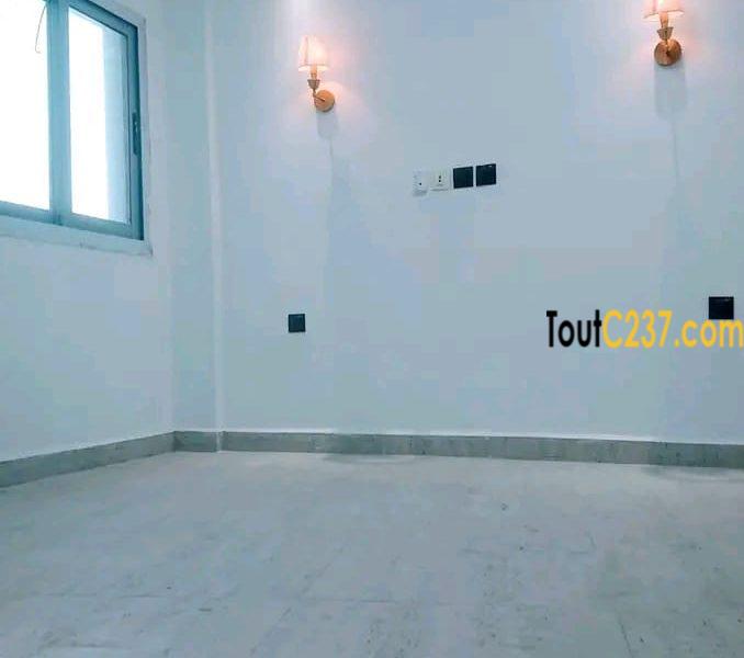 #studio à louer à #bonapriso