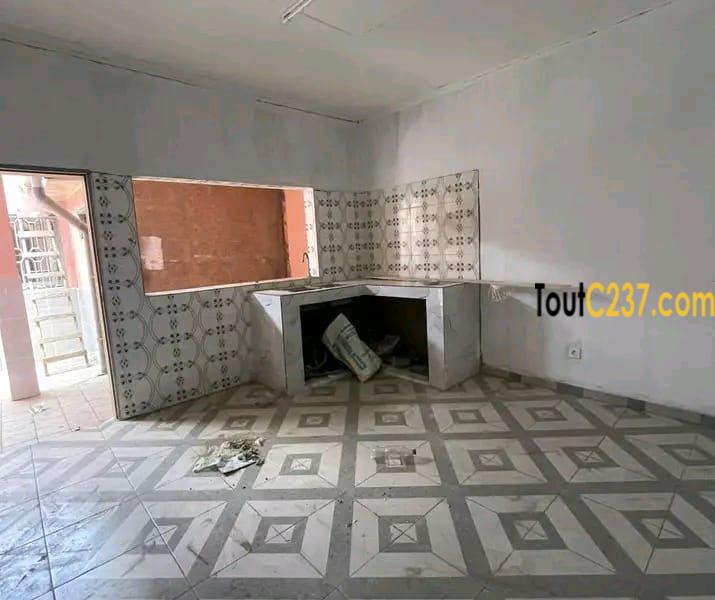 #villa à louer disponible idéal pour habitation ou commercial situé #bonamossadi
