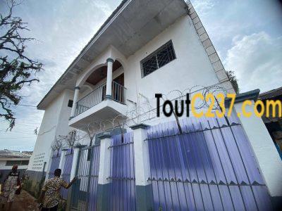 Duplex à louer à Bali, Douala