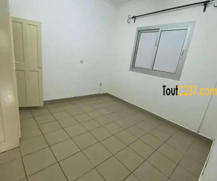 Appartement a louer à Bonanjo