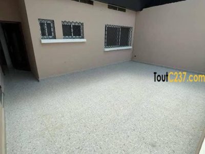 Duplex à louer à Bonapriso Douala