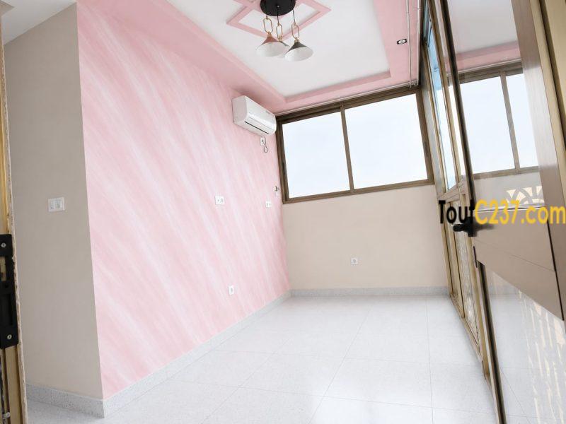 Studio Moderne à Makepe, Douala