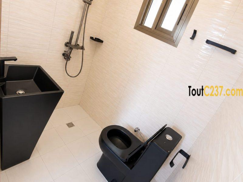 Studio Moderne à Makepe, Douala