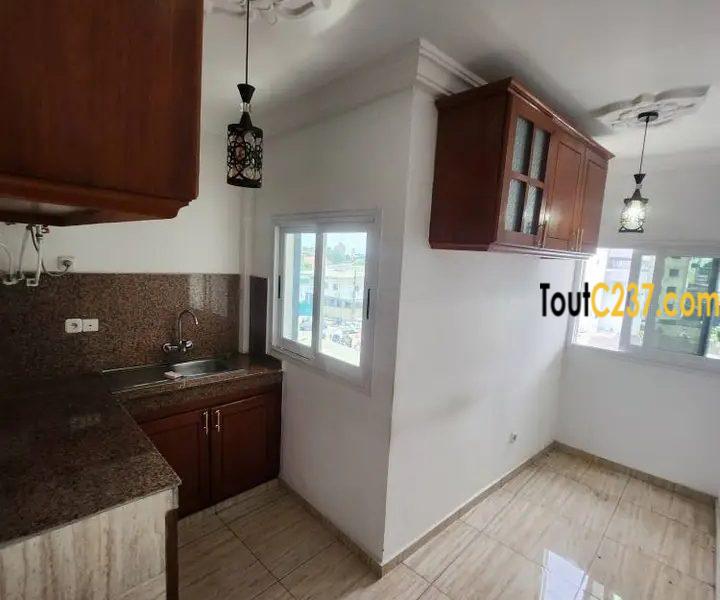 Appartement à louer à Bali, Douala
