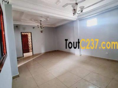 Appartement à louer à Makepe, Douala