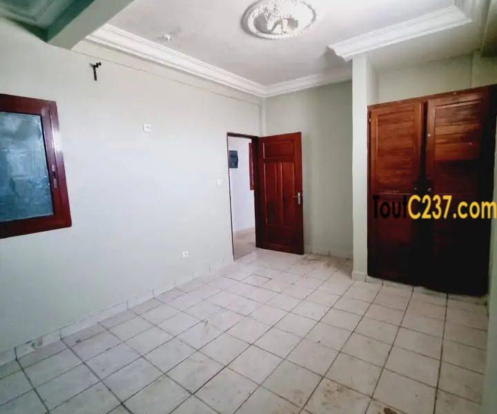 Appartement à louer à Makepe, Douala