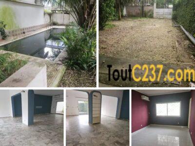 Duplex à louer à Bonapriso Douala