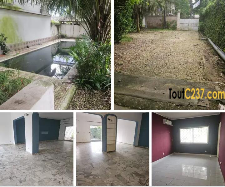 Duplex à louer à Bonapriso Douala