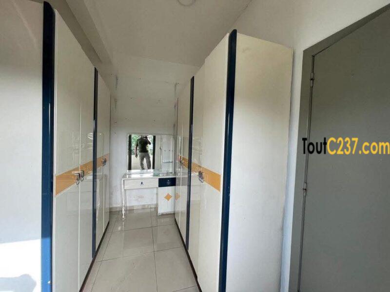 Appartement de 4 chambres à louer à Bonapriso